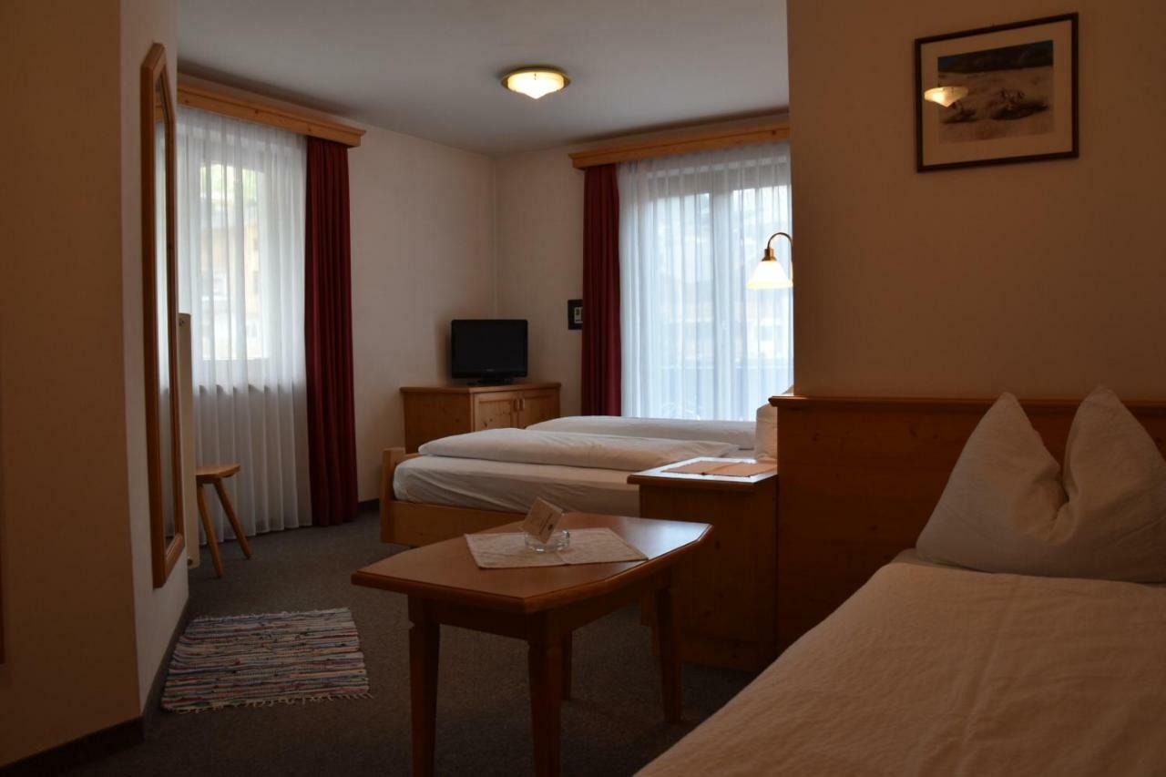 Bed and Breakfast Garni Haus Tyrol Corvara In Badia Esterno foto