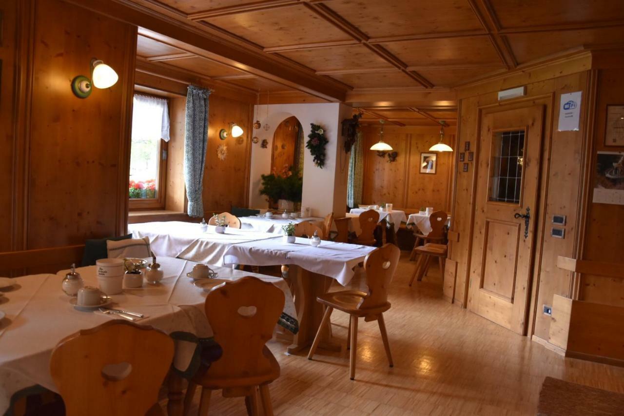 Bed and Breakfast Garni Haus Tyrol Corvara In Badia Esterno foto