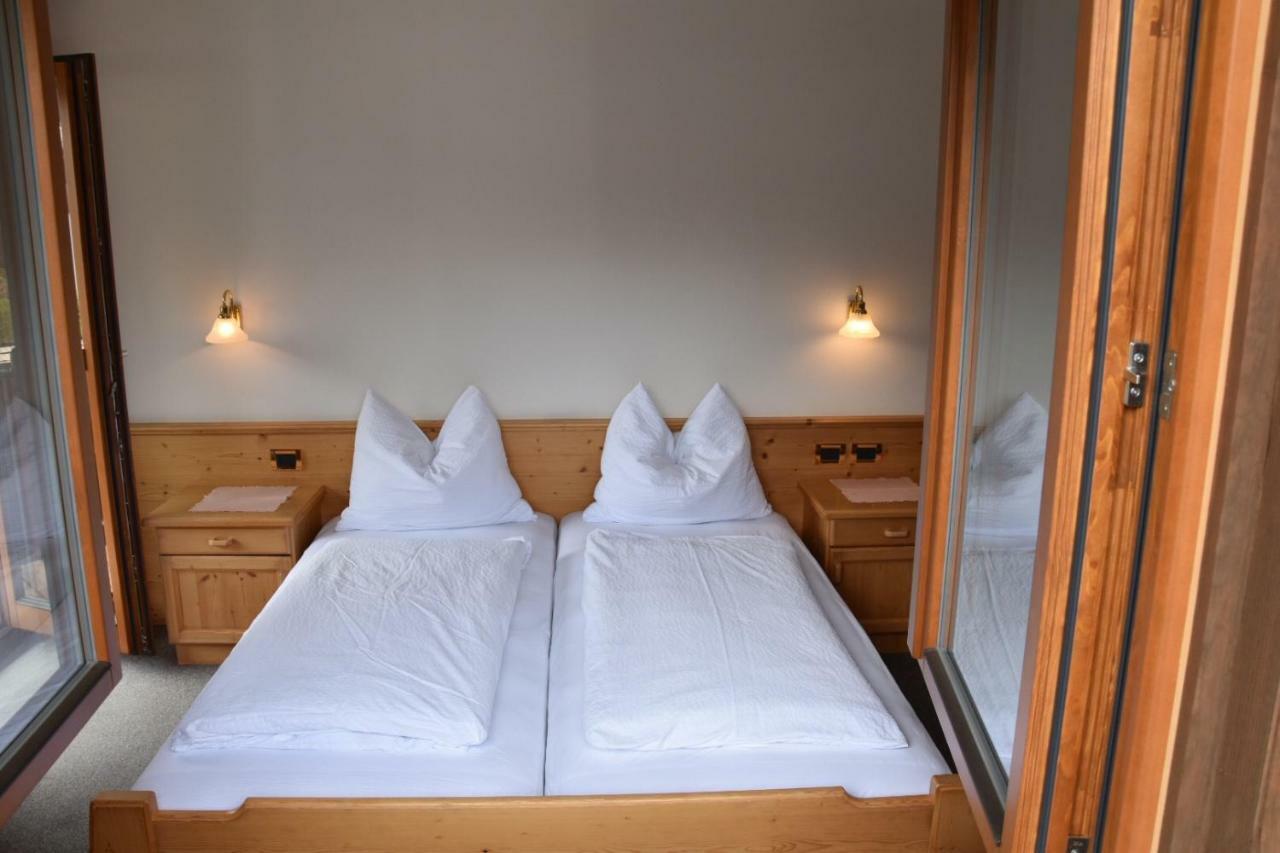 Bed and Breakfast Garni Haus Tyrol Corvara In Badia Esterno foto